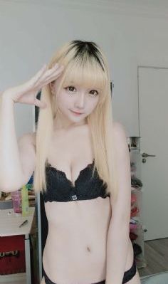 欧美娇小18videos_手机在线免费观看