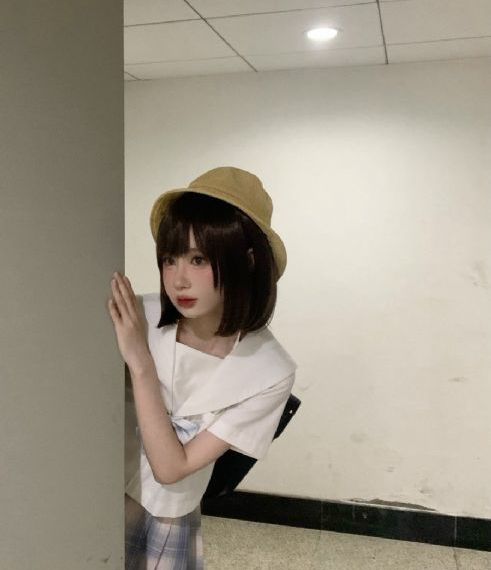 嗯啊h办公室h师生gl_720全集免费播放