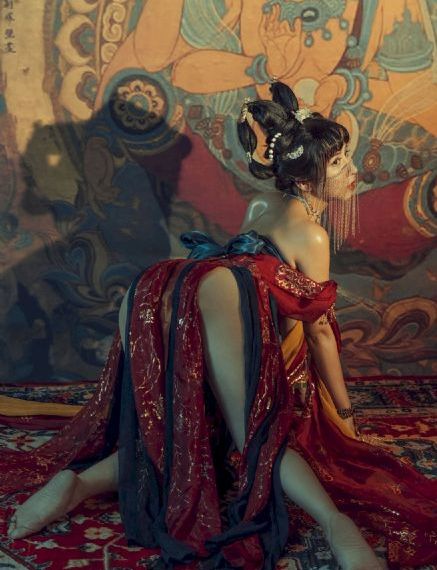 多男一女p混交群体交乱_BD神马影院在线