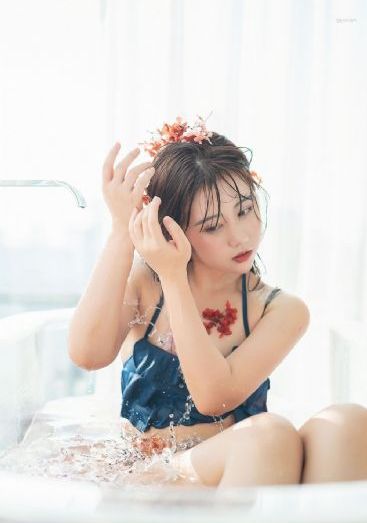 日本一区二区久久免费黑人精品_720电影完整版