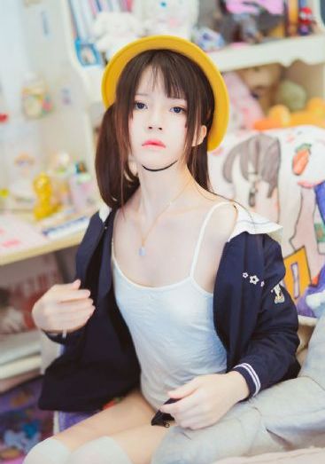冬天美女黄片_4K在线观看