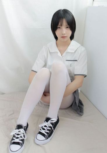 两个人看的WWW视频免费完整版_高清完整视频