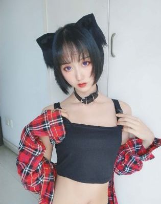 亚洲无码第一大区_720完整在线观看