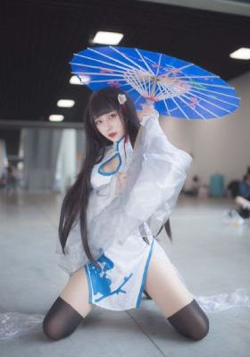 黄蓉屈辱打开双腿任人玩弄_剧情片全集免费播放